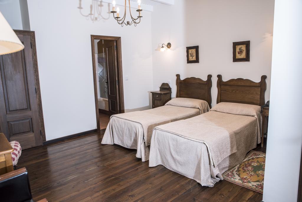 Hotel Monumento Pazo Do Castro オ・バルコ・デ・バルデオーラス エクステリア 写真